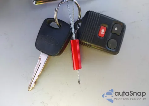 2001 Ford Excursion Xlt из США, поврежденный, VIN 1FMNU40S61ED42829